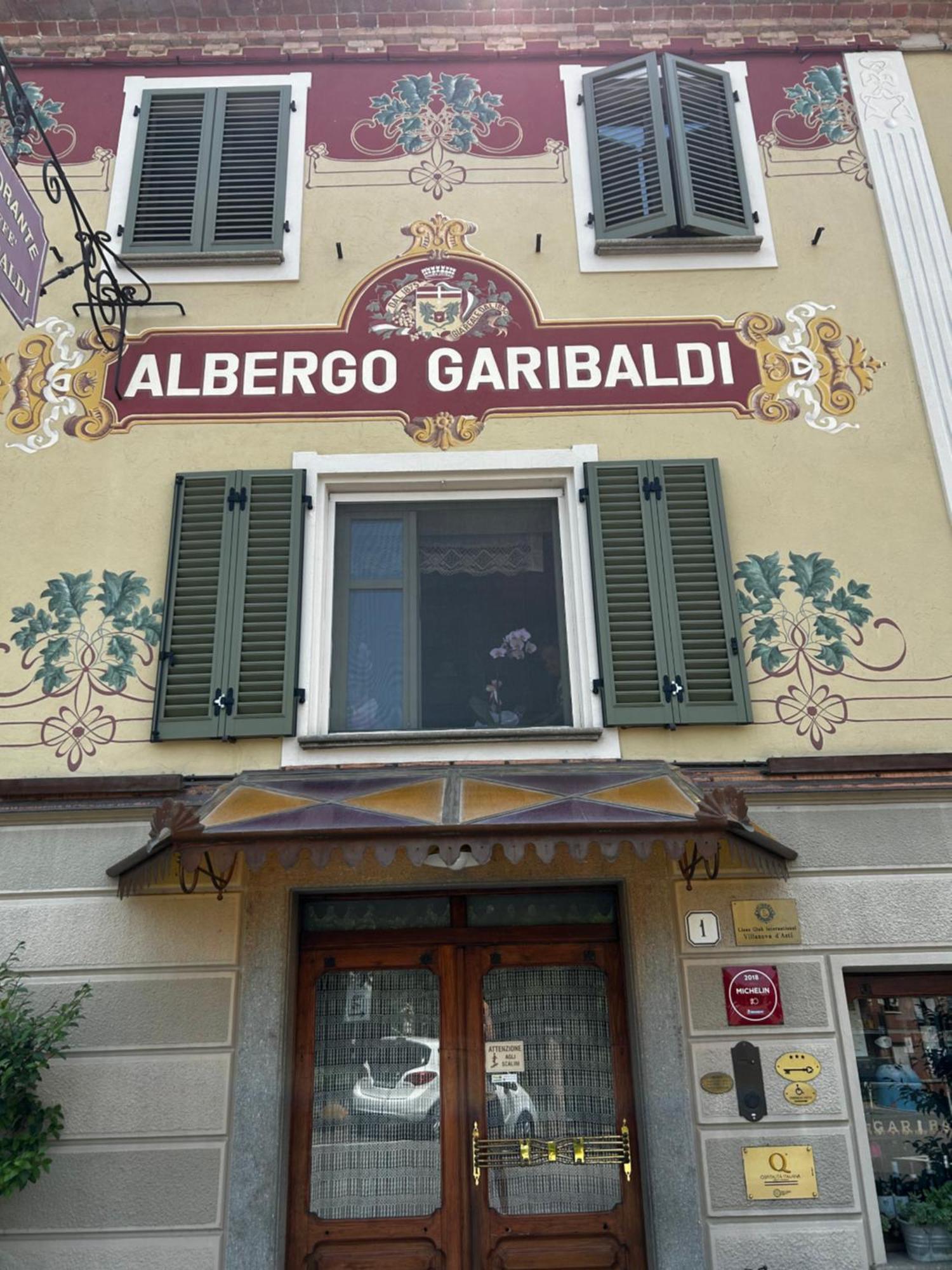 Albergo Ristorante Garibaldi Cisterna d'Asti Bagian luar foto
