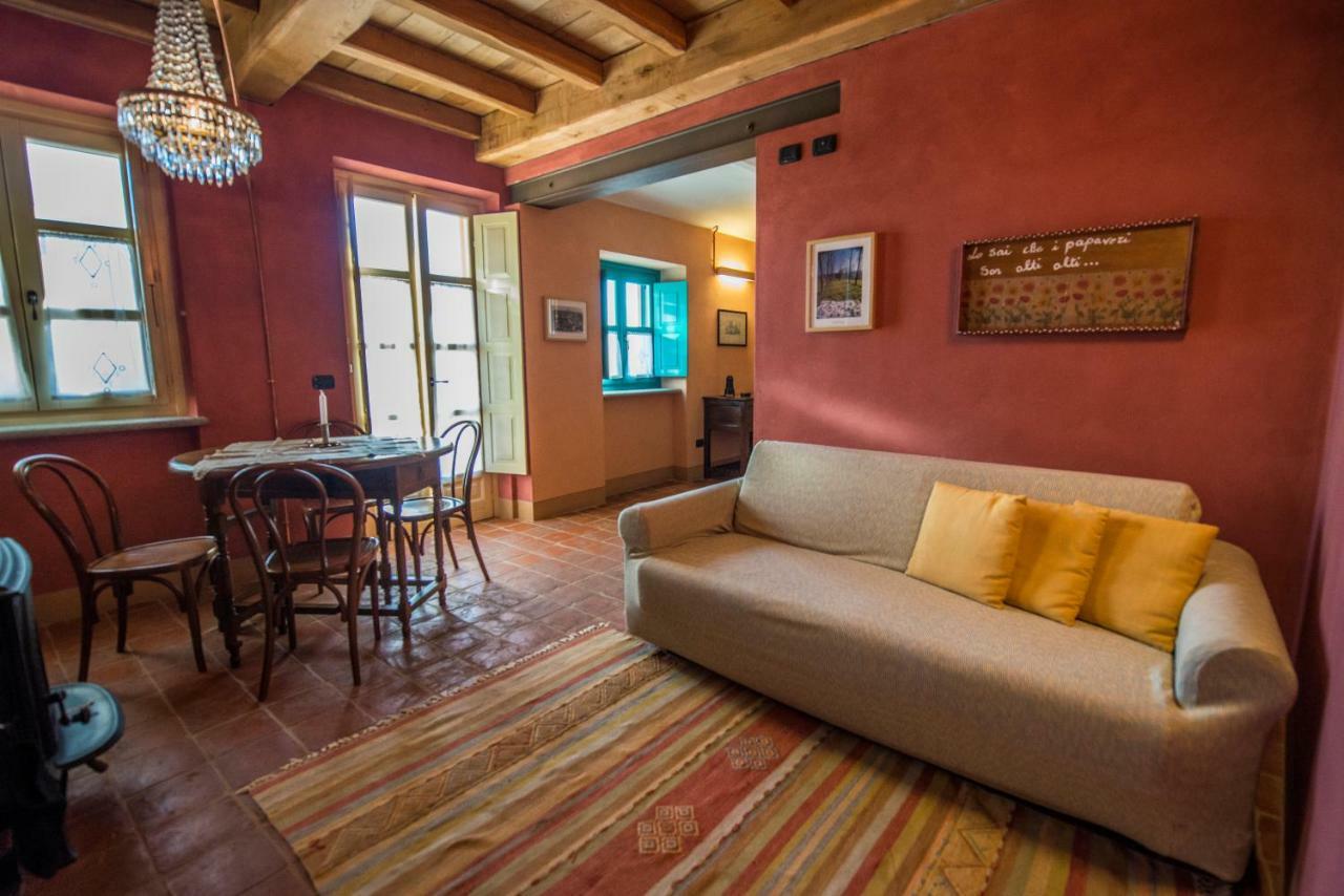 Albergo Ristorante Garibaldi Cisterna d'Asti Bagian luar foto