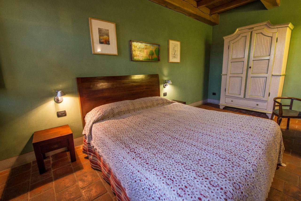 Albergo Ristorante Garibaldi Cisterna d'Asti Bagian luar foto