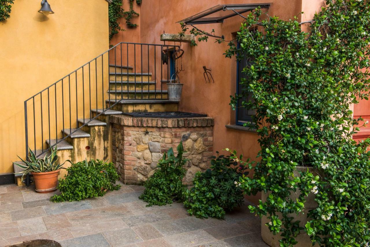 Albergo Ristorante Garibaldi Cisterna d'Asti Bagian luar foto
