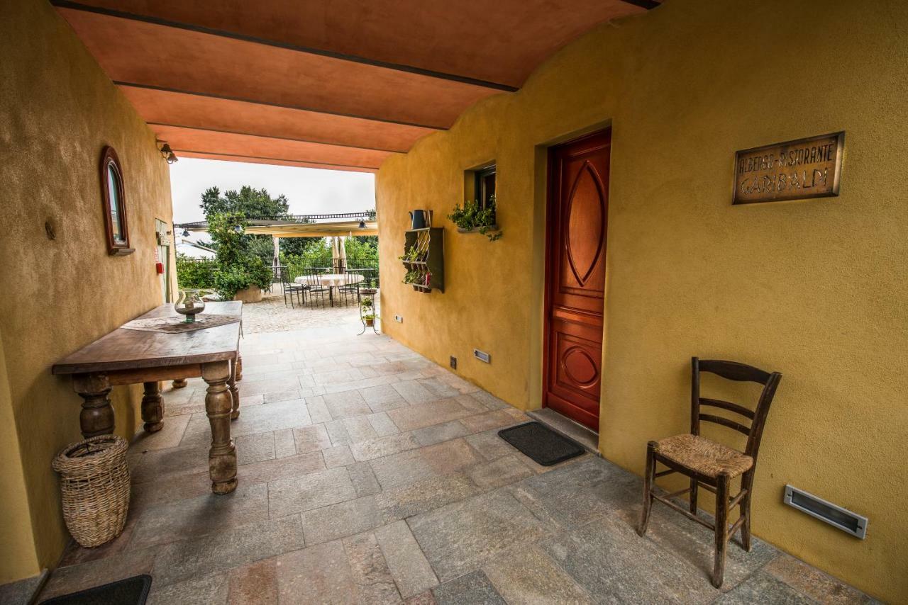 Albergo Ristorante Garibaldi Cisterna d'Asti Bagian luar foto