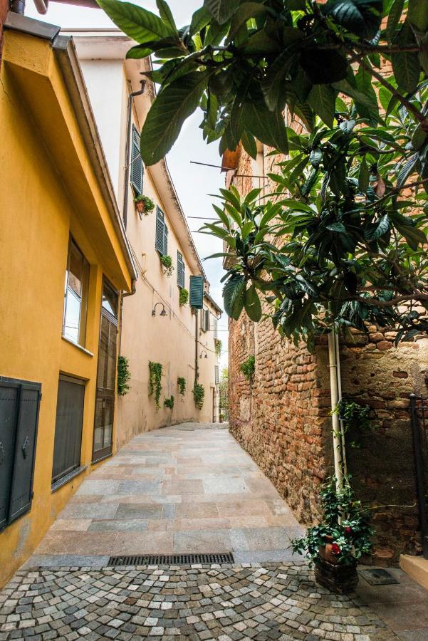 Albergo Ristorante Garibaldi Cisterna d'Asti Bagian luar foto